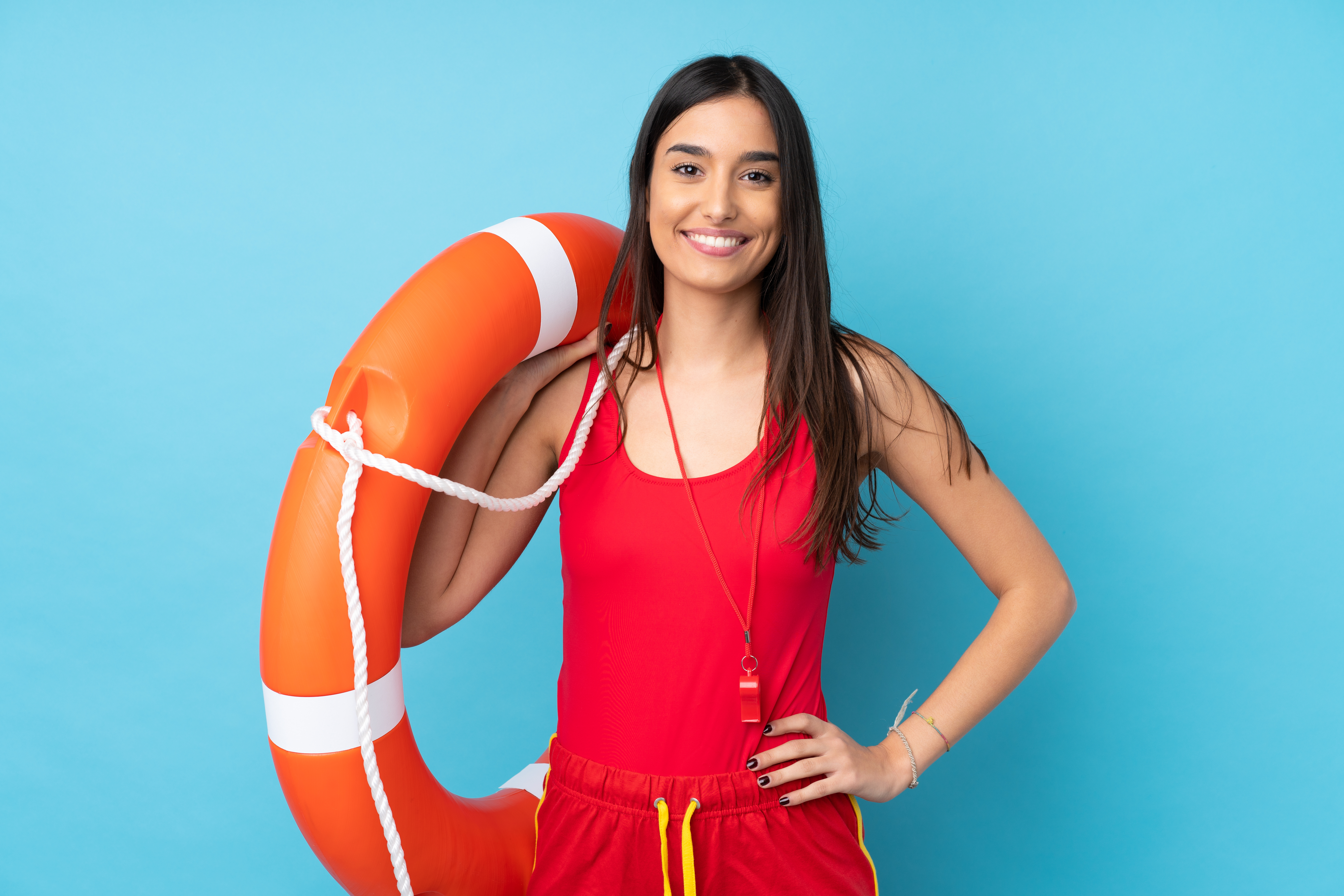 Becas para formación de mujeres socorristas